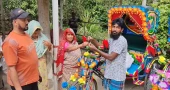 ঝালকাঠিতে কর্মসংস্থান সৃষ্টির লক্ষ্যে রিকশা-ভ্যানগাড়ি ঈদ উপহার