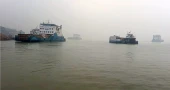 কুয়াশার দাপটে আড়াই ঘণ্টা বন্ধ থাকার পর ফেরি চলাচল স্বাভাবিক