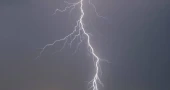 Lightning kills one in Dinajpur