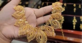 Gold price drops by Tk 5,482 per bhori in Bangladesh