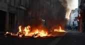 French PM urges targeted curfews after violent weekend protests