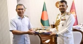 Outgoing Navy chief pays farewell call on PM