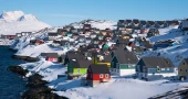 Greenland in winter and summer: A land of ice, adventure, and stunning landscapes