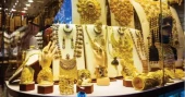 Gold prices cut by Tk 1,691 per bhori
