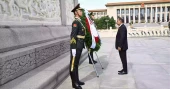 PM pays tribute to Chinese heroes at Tiananmen Square
