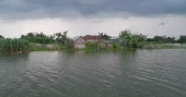 60,000 stranded in Daulatpur as Padma rises 3cm in 24 hours