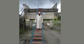 Tk 9.2cr bridge: Lack of approach roads leaves thousands reliant on iron stairs in Feni