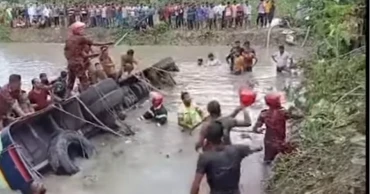 17 die as bus plunges into pond in Jhalakathi; 35 injured