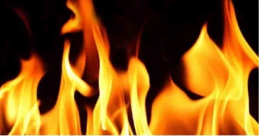 Passenger suffers burn injuries as bus set on fire in Dhaka’s Khilgaon