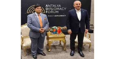 FM Momen discusses issues of mutual interest with Turkish counterpart 