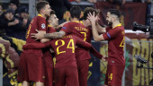 Teenager Zaniolo scores 2 as Roma beats Porto 2-1