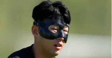 Son likely in mask for South Korea vs. Uruguay at World Cup
