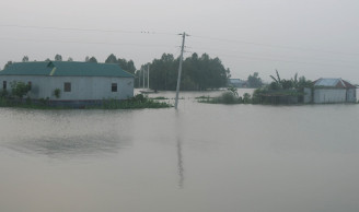 Flood situation worsens in Sirajganj