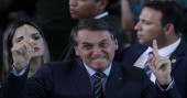 Bolsonaro repeats debunked sexual comments about journalist