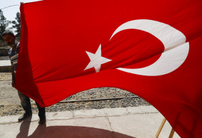 Trump shifts tone on Turkey in effort to halt Syria invasion