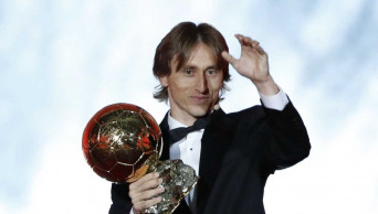 Ballon d'Or 1sts: Modric wins, Hegerberg takes women's award
