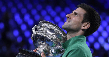 Djokovic tops Thiem for 8th Australian Open title, 17th Slam