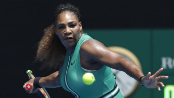 Serena Williams returns to Australian Open with emphatic win