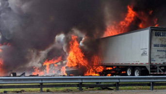7 killed after fiery crash, fuel spill on Florida highway