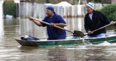 Floods put Mississippi capital in 'precarious situation'