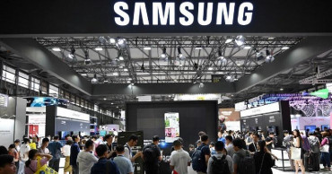 Samsung Electronics' operating profit halves in 2019