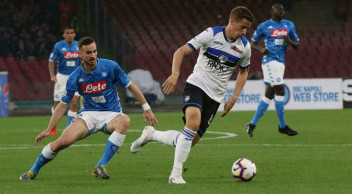 Atalanta into Champions League contention with win at Napoli