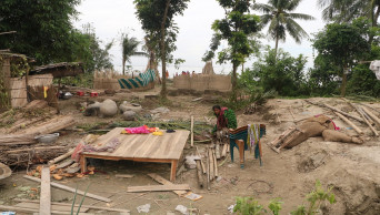 Homesteads of 200 families of Daulatdia devoured by Padma