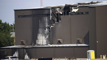 2 crew, 8 passengers killed in Texas plane crash