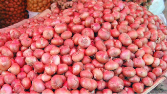 Onion prices set to rise further amid Indian move against export