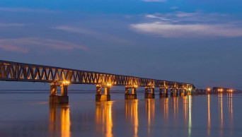 India opens its longest railroad bridge in Assam