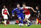 Arsenal beat Leicester 3-1 for 10th straight win