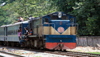Derailment disrupts rail communication with Rajshahi