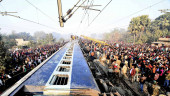 Train derails in eastern India, killing 7 people