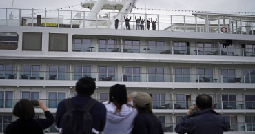 Hong Kong lifts quarantine on cruise ship