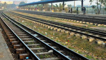 Dhaka’s rail link with northern, southern regions resumes after 4 hrs